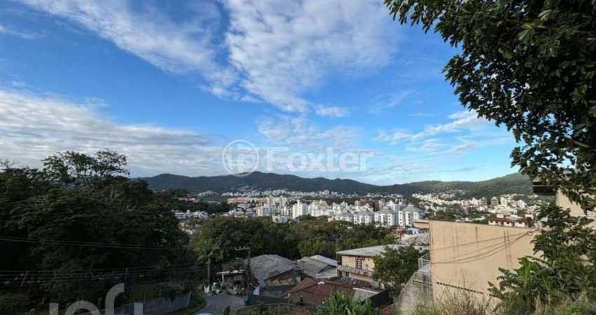 Casa com 3 quartos à venda na Servidão Maria Rosa Martins, 186, Trindade, Florianópolis