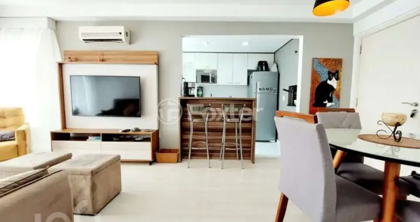 Apartamento com 3 quartos à venda na Avenida da Cavalhada, 4530, Cavalhada, Porto Alegre