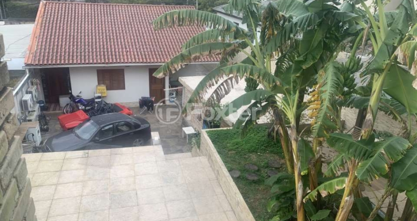 Casa com 3 quartos à venda na Rua Doutor Ernesto Ludwig, 328, Chácara das Pedras, Porto Alegre