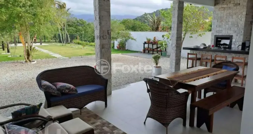 Casa com 2 quartos à venda na Rua Enedino João Martins, 61, Passagem de Maciambú (Ens Brito), Palhoça