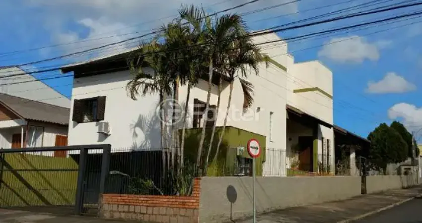Casa com 5 quartos à venda na Rua Clóvis Pestana, 533, Vila Imbui, Cachoeirinha