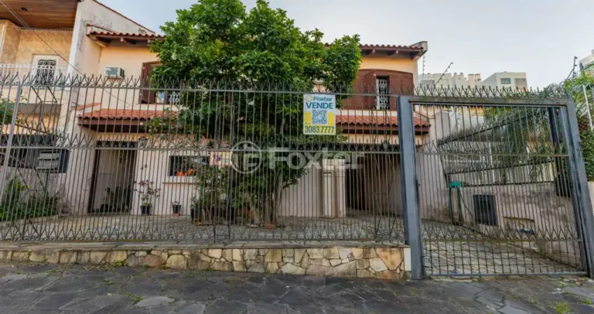 Casa com 4 quartos à venda na Rua Padre Alois Kades S J, 40, Jardim Europa, Porto Alegre
