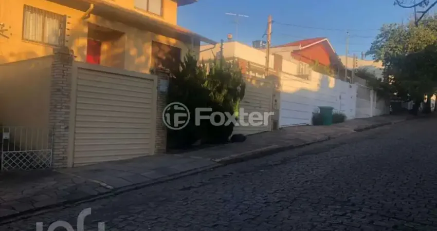 Casa com 3 quartos à venda na Rua Gustavo Schmidt, 553, Três Figueiras, Porto Alegre