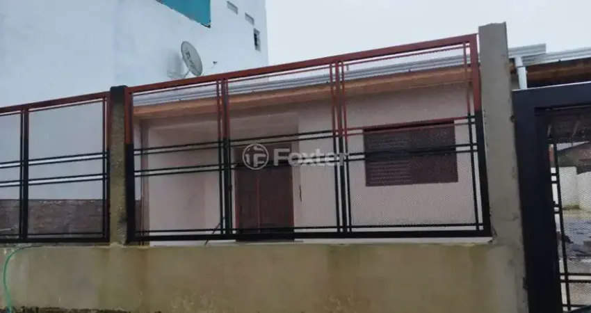 Casa com 3 quartos à venda na Rua Fênix, 47, Lomba do Pinheiro, Porto Alegre