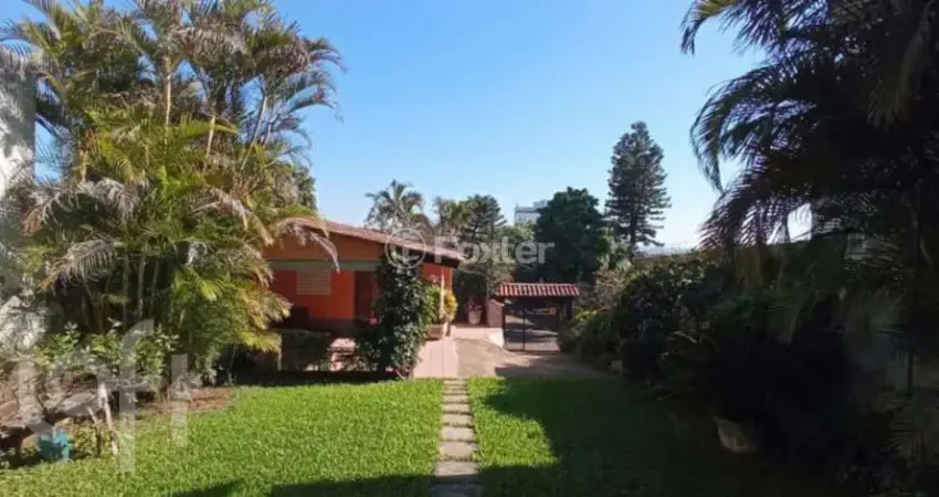 Casa com 3 quartos à venda na Rua Fontoura Xavier, 182, Jardim São Pedro, Porto Alegre