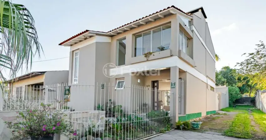 Casa com 3 quartos à venda na Rua Capão da Canoa, 274, Ipanema, Porto Alegre