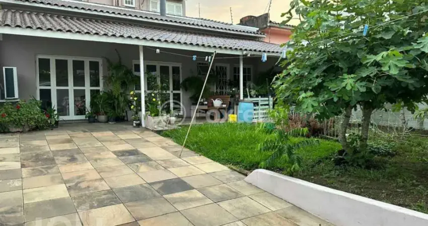 Casa com 3 quartos à venda na Avenida Rachel Wolfrid, 63, Morro Santana, Porto Alegre
