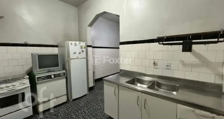 Casa com 3 quartos à venda na Rua João Abbott, 529, Petrópolis, Porto Alegre