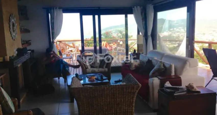 Casa com 3 quartos à venda na undefined Baleia Franca, s/n, Centro, Garopaba