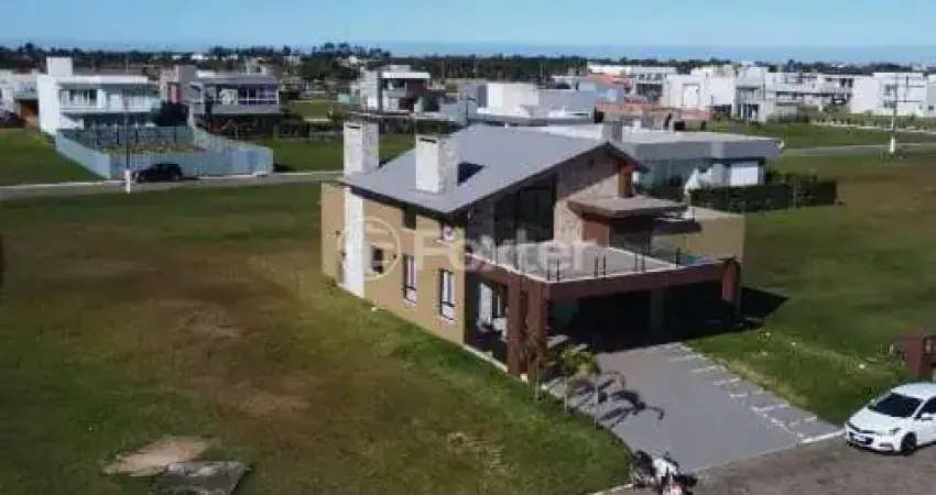 Casa em condomínio fechado com 3 quartos à venda na undefined Prefeito João Luiz da Silva, 450, Centro, Passo de Torres