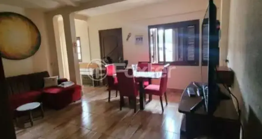 Casa com 6 quartos à venda na Avenida José Corrêa da Silva, 257, Cavalhada, Porto Alegre