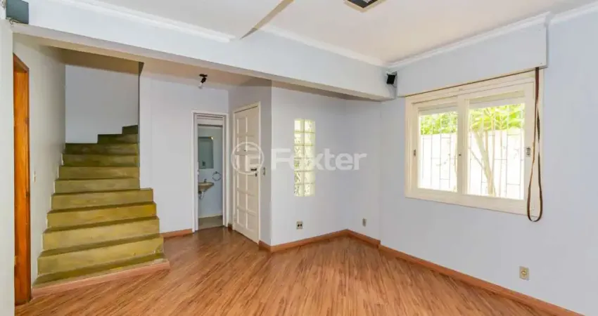 Casa em condomínio fechado com 3 quartos à venda na Rua Upamaroti, 1129, Cristal, Porto Alegre