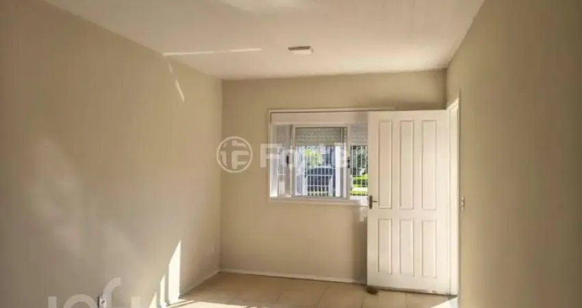 Casa com 2 quartos à venda na Rua Doutor Raphael Loro, 495, Hípica, Porto Alegre