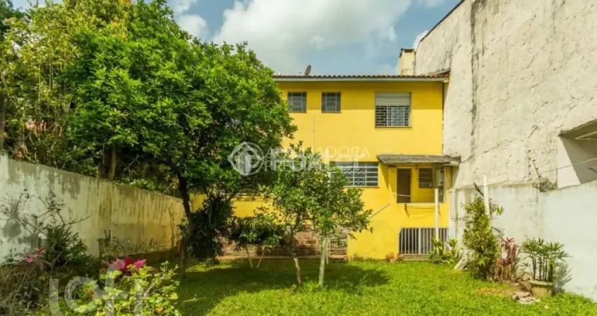 Casa com 3 quartos à venda na Rua Doutor Sinval Saldanha, 171, Bom Jesus, Porto Alegre