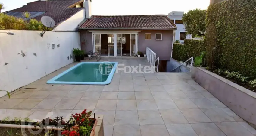 Casa com 5 quartos à venda na Rua Campos Elíseos, 70, Glória, Porto Alegre