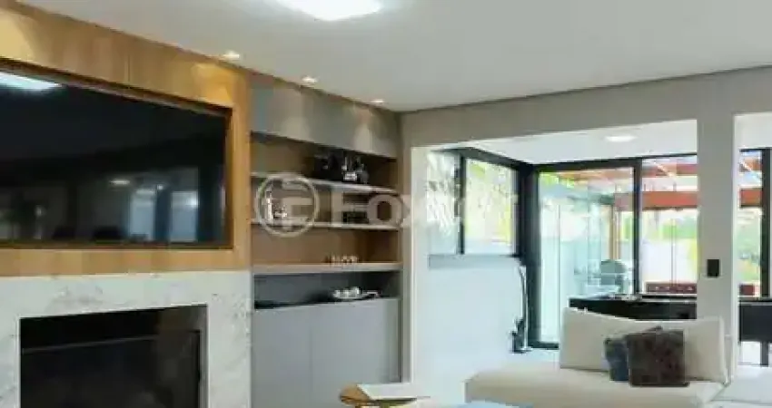 Casa em condomínio fechado com 3 quartos à venda na Avenida Juca Batista, 9000, Belém Novo, Porto Alegre