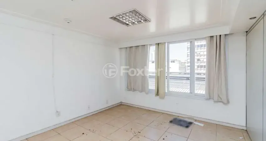 Sala comercial com 2 salas à venda na Rua Voluntários da Pátria, 188, Centro Histórico, Porto Alegre