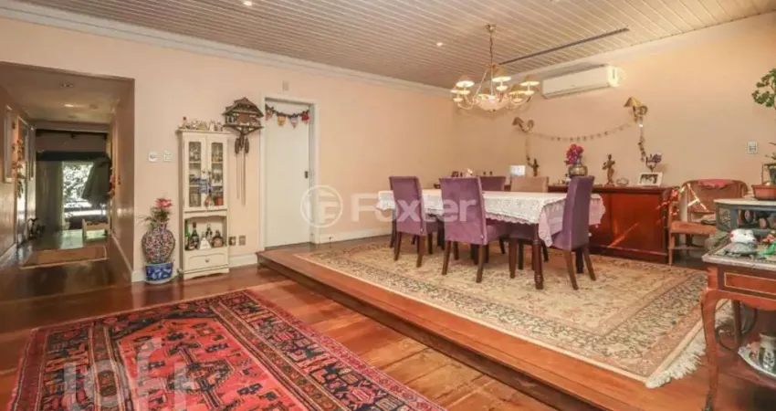 Casa com 3 quartos à venda na Rua Gregor Mendel, 85, Boa Vista, Porto Alegre