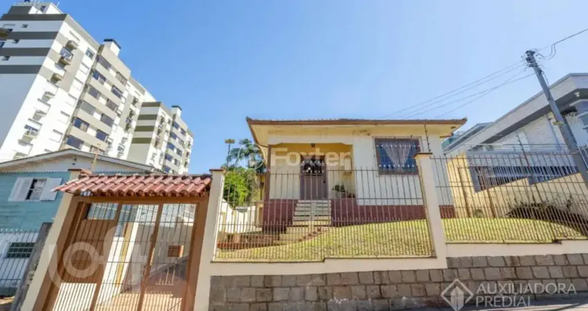 Casa com 2 quartos à venda na Rua Professor Abílio Azambuja, 36, Jardim do Salso, Porto Alegre