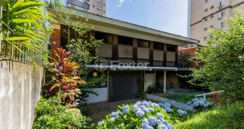 Casa com 3 quartos à venda na Rua Desembargador Alves Nogueira, 60, Petrópolis, Porto Alegre