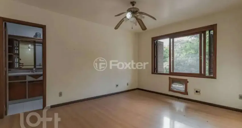 Casa com 3 quartos à venda na Rua Geraldo Souza Moreira, 69, Passo da Areia, Porto Alegre