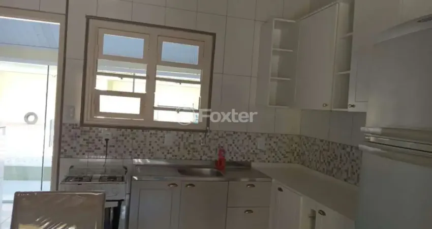 Casa em condomínio fechado com 2 quartos à venda na Rua Dos Cravos, 3863, Centro, Capão da Canoa