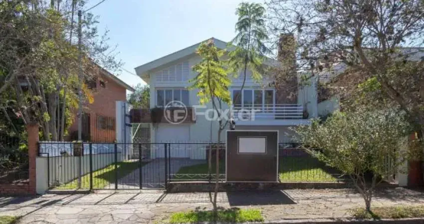 Casa com 3 quartos à venda na Rua Manauê, 76, Vila Assunção, Porto Alegre