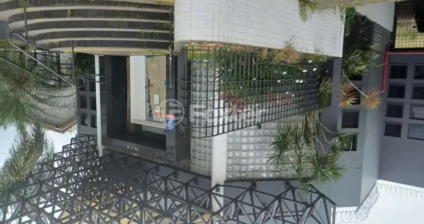 Barracão / Galpão / Depósito à venda na Avenida Bento Gonçalves, 1924, Partenon, Porto Alegre