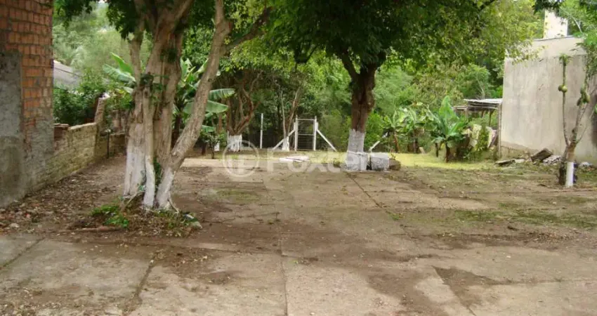 Terreno à venda na Rua Dário Totta, 420, Teresópolis, Porto Alegre