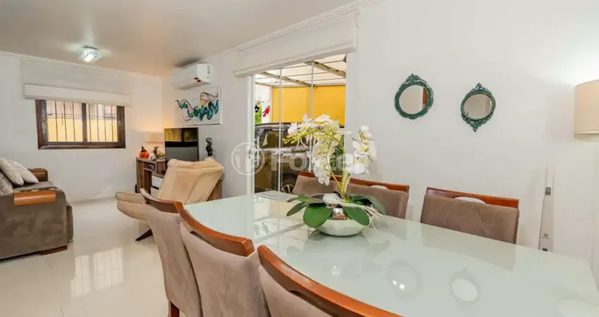 Casa em condomínio fechado com 3 quartos à venda na Rua São Miguel, 332, Coronel Aparício Borges, Porto Alegre