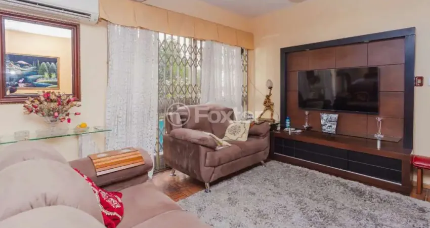 Apartamento com 4 quartos à venda na Rua Duque de Caxias, 1374, Centro Histórico, Porto Alegre