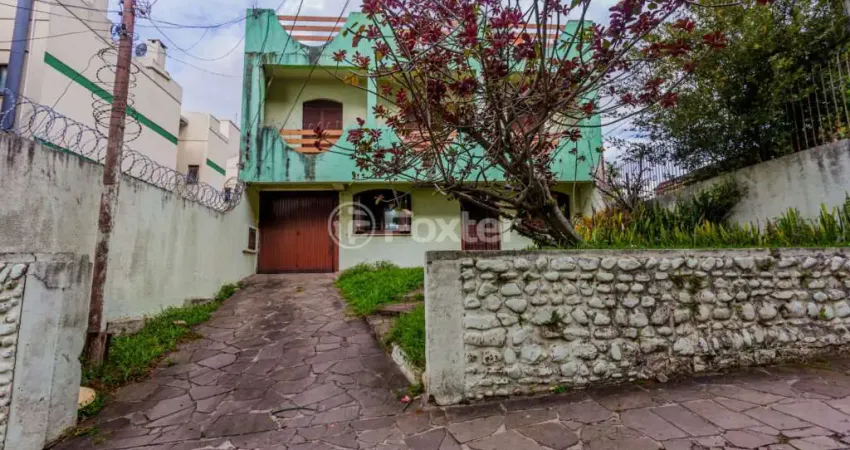 Prédio com 4 salas à venda na Rua Corrêa Lima, 660, Santa Tereza, Porto Alegre