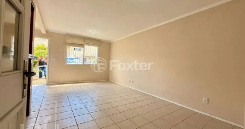 Casa em condomínio fechado com 2 quartos à venda na Avenida Edgar Pires de Castro, 350, Hípica, Porto Alegre