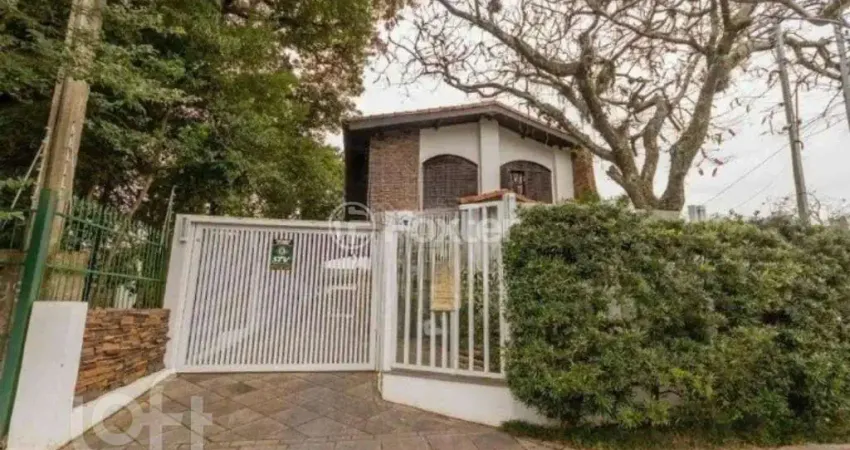 Casa com 3 quartos à venda na Rua Sargento Nicolau Dias de Farias, 384, Tristeza, Porto Alegre