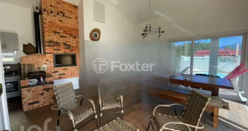 Casa com 3 quartos à venda na Rua Ipanema, 353, Enseada de Brito, Palhoça