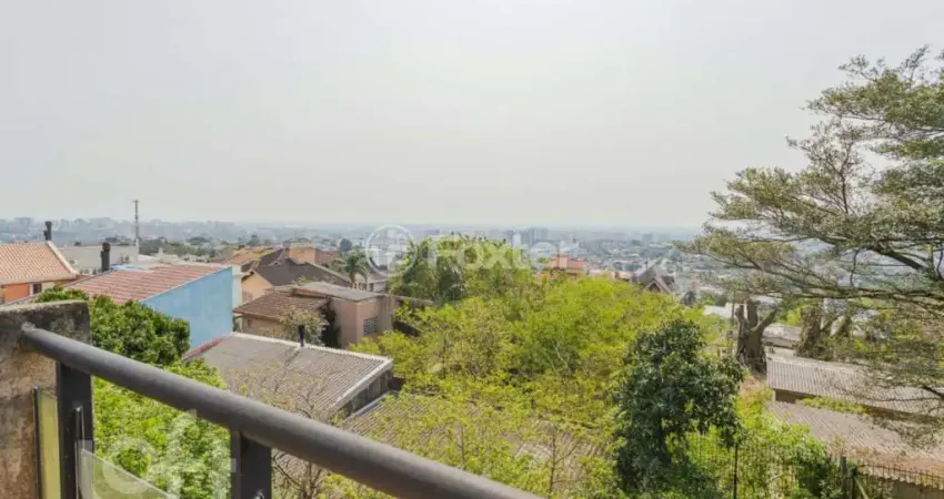 Casa com 4 quartos à venda na Praça Doutor Baltazar de Bem, 128, Vila Jardim, Porto Alegre