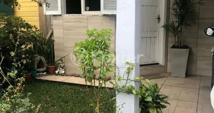 Casa com 2 quartos à venda na Rua Seis Mil e Vinte e Sete, 39, Lomba do Pinheiro, Porto Alegre