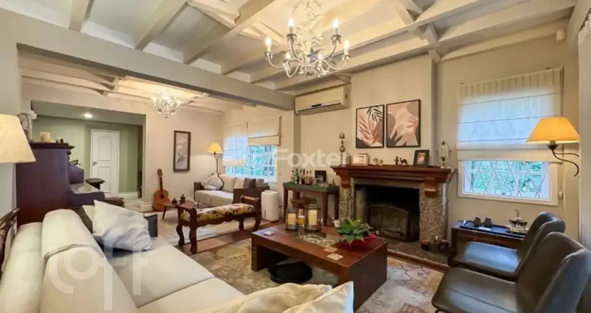 Casa com 4 quartos à venda na Rua Padre João Batista Reus, 116, Vila Conceição, Porto Alegre