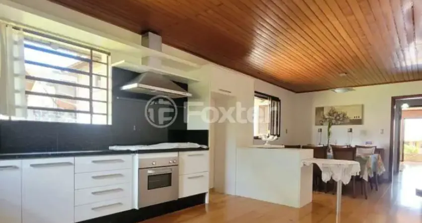 Casa com 3 quartos à venda na Rua Claudino Antônio Frizzo, 624, Santa Catarina, Caxias do Sul