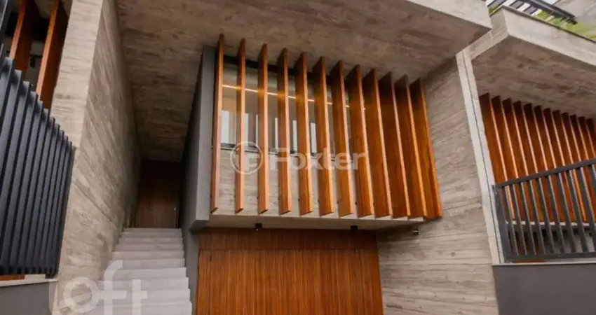 Casa com 3 quartos à venda na Rua de La Grange, 286, Três Figueiras, Porto Alegre