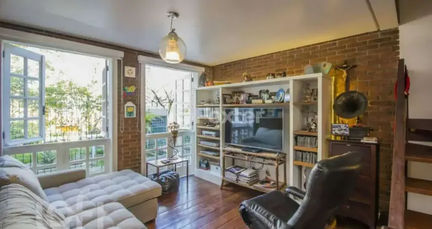 Casa com 4 quartos à venda na Rua Germano Gundlach, 127, Chácara das Pedras, Porto Alegre