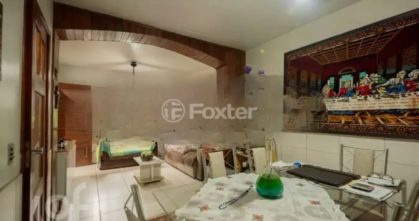 Casa com 3 quartos à venda na Avenida Andaraí, 614, Passo da Areia, Porto Alegre