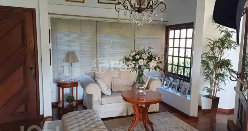 Casa com 1 quarto à venda na Rua Teixeira de Carvalho, 200, Medianeira, Porto Alegre