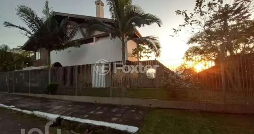 Casa com 5 quartos à venda na Rua Comandante Oscar Amarante Romaguera, 34, João Paulo, Florianópolis