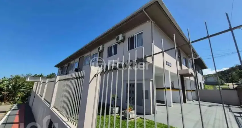 Casa com 2 quartos à venda na Rua Maria Elizabete Marques de Mattos, 227, Areias, São José