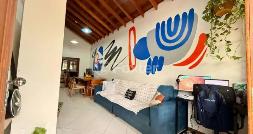 Casa com 2 quartos à venda na Rua David Canabarro, 688, Mato Grande, Canoas