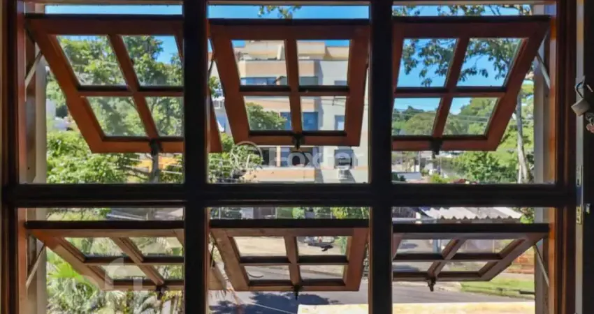 Casa com 5 quartos à venda na Avenida Jacuí, 375, Cristal, Porto Alegre