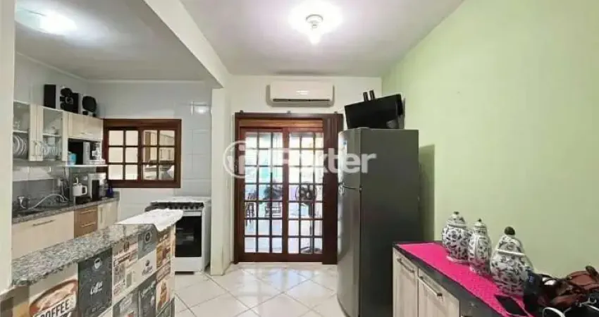 Casa com 3 quartos à venda na Rua Moacyr Godoy Ilha, 130, Espírito Santo, Porto Alegre