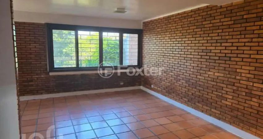 Casa com 3 quartos à venda na Rua Teixeira de Carvalho, 197, Medianeira, Porto Alegre