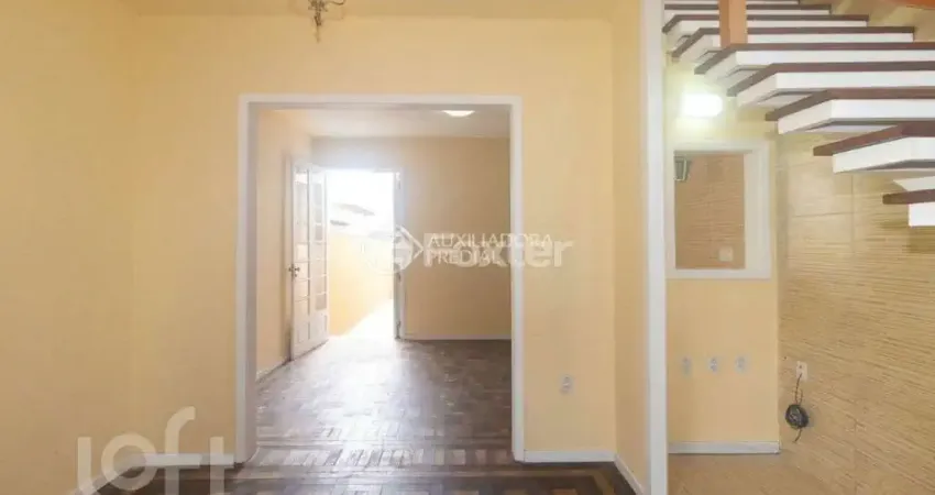 Casa com 3 quartos à venda na Rua Conselheiro Travassos, 509, São Geraldo, Porto Alegre